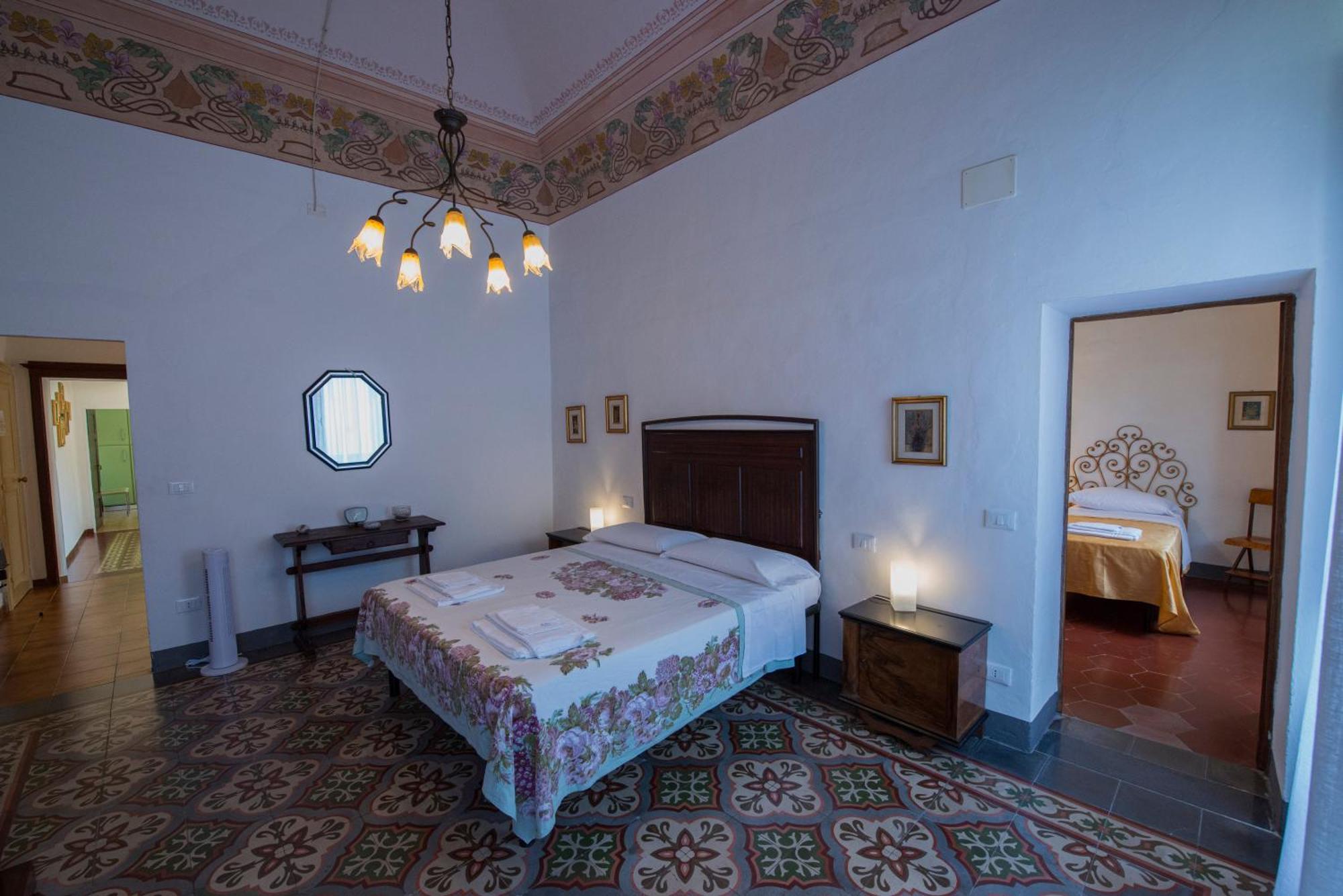 Palazzo De Luigi Apartment Volterra Bagian luar foto